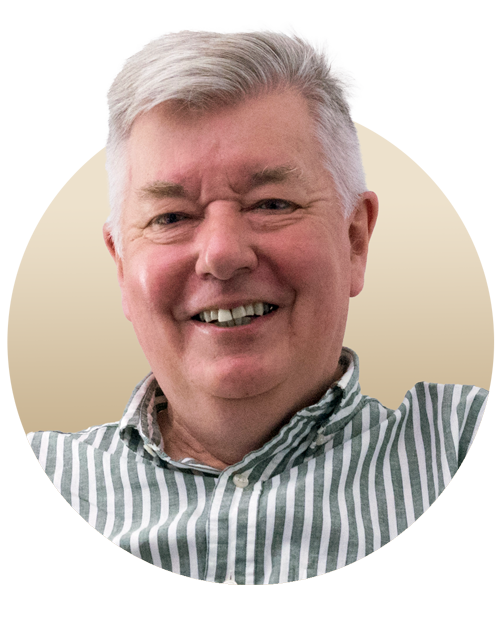 Portrait photo of Andy Thompson